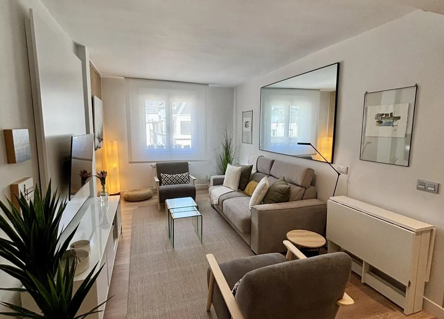 Daire Apartamento A 100 Metros De La Playa Zurriola San Sebastián